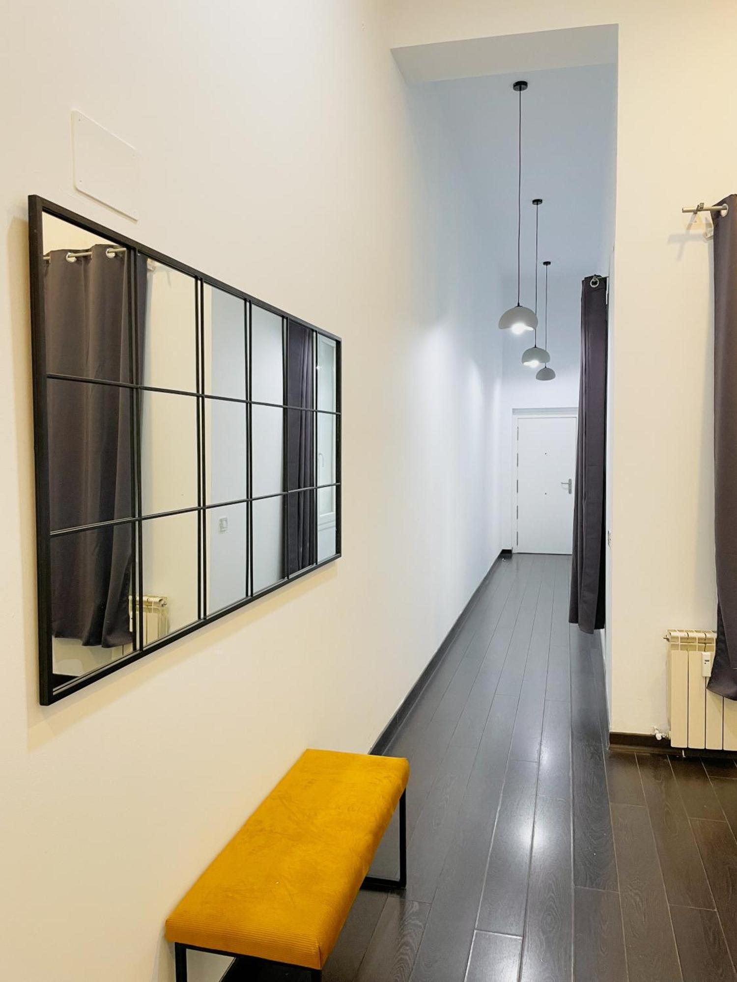 Carretas Duplex Exterior Derecha Apartment Madrid Exterior photo